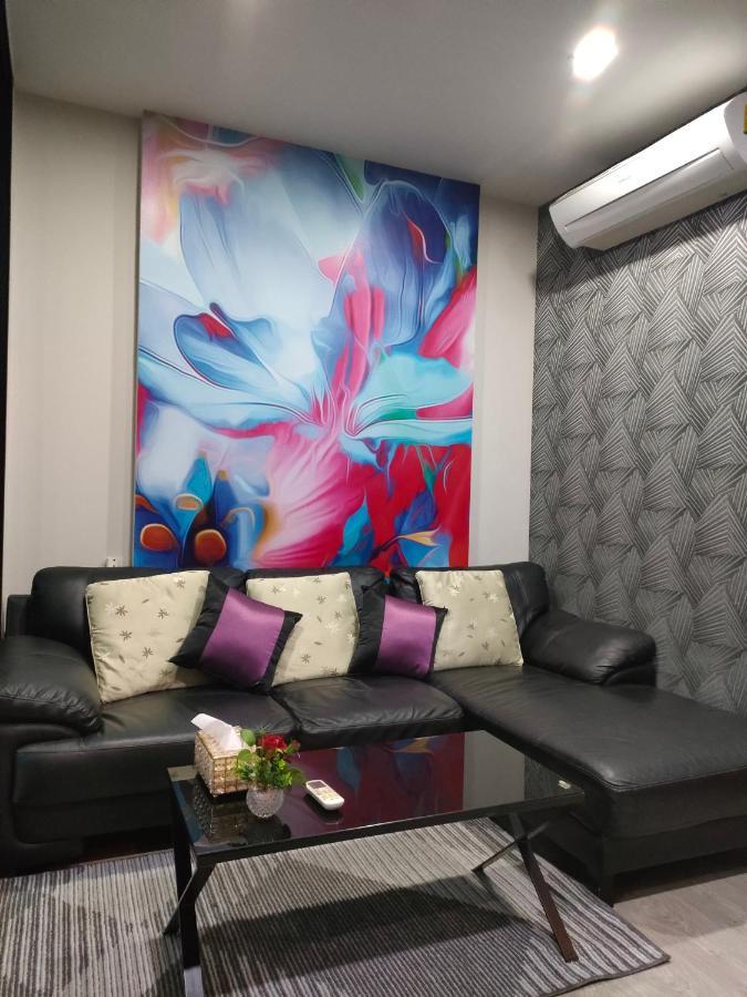 The Base Apartments At Central Патая Екстериор снимка